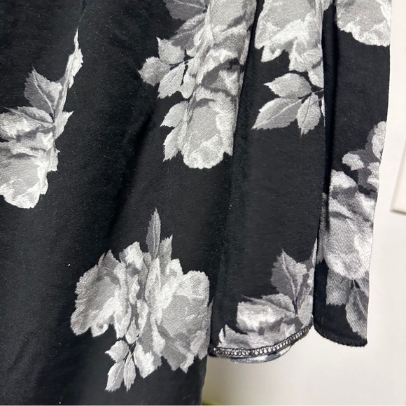 H&M Black White Floral Split Leg Maxi Skirt Women’s Size Medium Bodycon Romantic - Picture 6 of 15